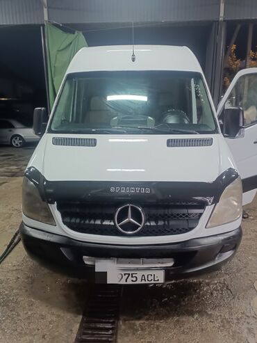 мерседес 124 2 6: Жеңил жүк ташуучу унаа, Mercedes-Benz, Стандарт, 3 т, Колдонулган