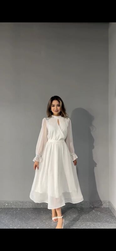 белый платя: Вечернее платье, M (EU 38)