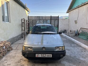 Volkswagen: Volkswagen : 1990 г., 2 л, Механика, Бензин, Универсал