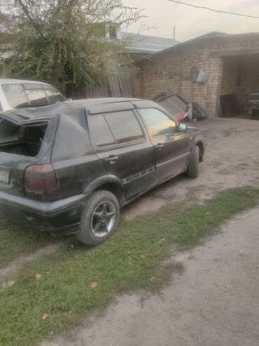 цена домкрата для легкового автомобиля: Volkswagen Golf III, 5‑дверный хэтчбек, черный цвет. Основное: -