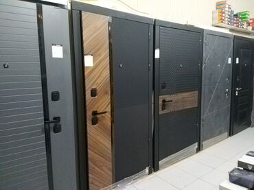 qapi zamoklari qiymeti: Müxtəlif üslublarda və rənglərdə təklif olunan müasir dəmir qapılar
