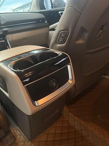 Kia: Kia Carnival: 2020 г., Минивэн — 29
