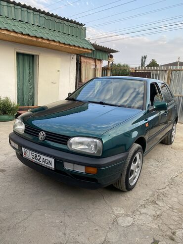 продаю или меняю на дом: Volkswagen Golf: 1995 г., 1.6 л, Механика, Бензин