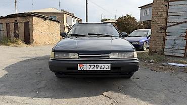 Mazda 626: 1990 г.
