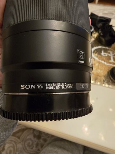 Obyektivlər və filtrləri: Sony tele-zoom obyektiv – SAL75300. Təcili Sony 75-300mm f/4.5-5.6 — 4