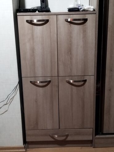 kamo: Dehliz desti MDF-dir əla veziyetdedir Unvandan götürme 3 qalili dolab