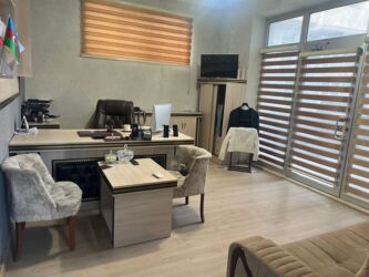 Yeni tikili: 3 otaqlı, Yeni tikili, 130 kv. m — 3