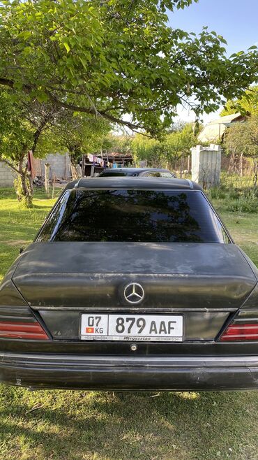 ижара машина: Mercedes-Benz W124: 1992 г., 2 л, Механика, Бензин, Седан