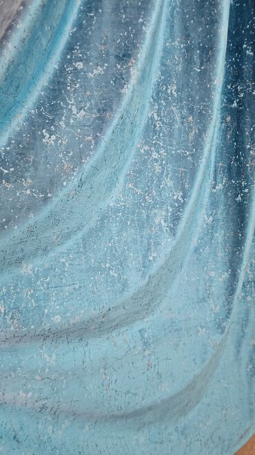 Pərdə və tüllər: Zərif mavi rəngli, damarlı dizaynlı pərdə. Yüksək keyfiyyətli — 4