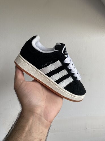 Uşaq ayaqqabıları: Adidas Campus 00s Kids

26-37 olcularə kimi var