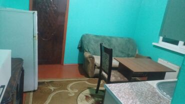 klinikada otaq arendaya verilir: 40 kv. m, 2 otaqlı, Qaz