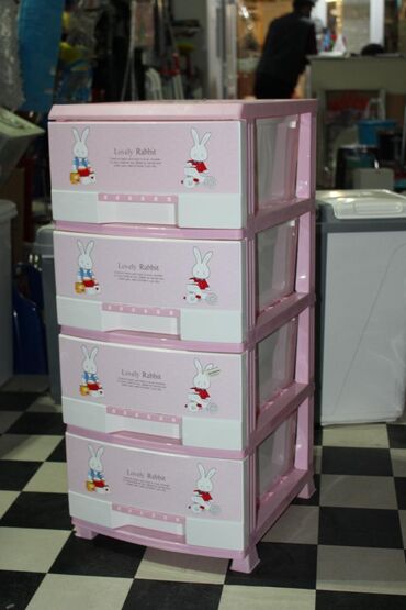 Komodlar: Yeni, Güzgüsüz — 22