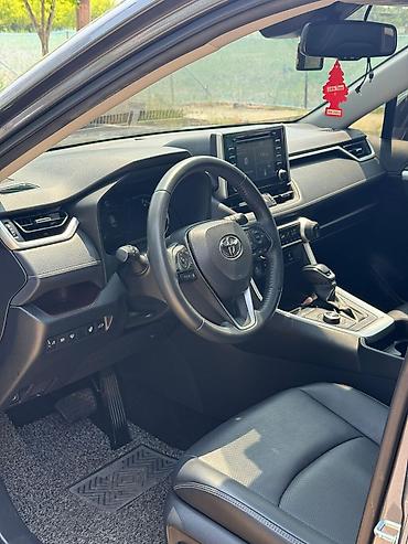 туп: Toyota RAV4: 2021 г., 2.5 л, Автомат, Гибрид, Кроссовер — 10