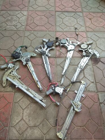 Другие автозапчасти: На. Хонда - Стрим. - - 2000г — 3