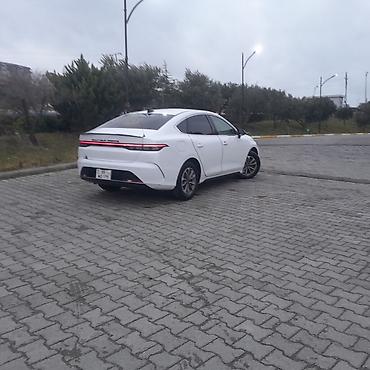 BYD: BYD Destroyer 05: 1.5 l | 2025 il 5700 km Sedan — 14