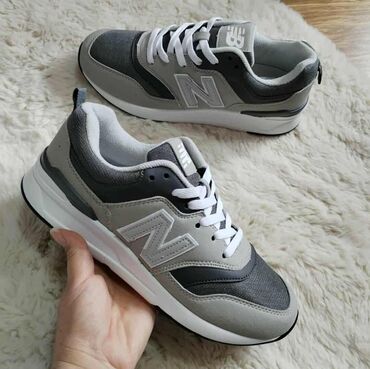 gležnjače sa krznom: Trainers, New Balance, size - 45