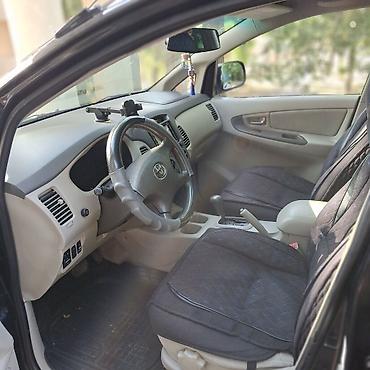 азия кассир: Toyota Innova: 2008 г., 2.7 л, Автомат, Бензин, Минивэн — 4