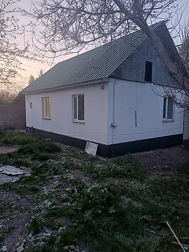Продажа коттеджей и домов: Срочно продаю дом.Адрес: Новопокровка.Ул: Манаса 40А.3х комната и — 5