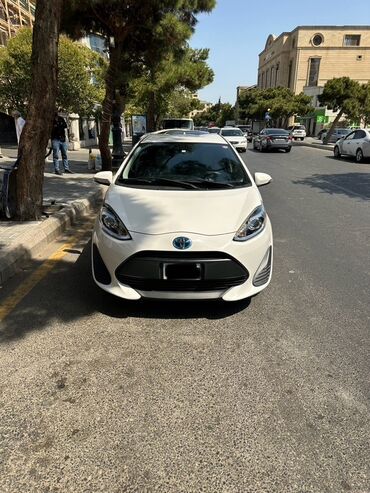 аз авто: Toyota Prius: 1.5 l | 2018 il Hetçbek