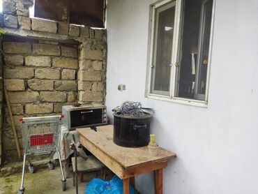 Həyət evləri və villaların satışı: Suraxanı 1 otaqlı, 2 kv. m