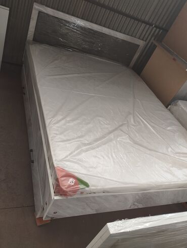 Двуспальные кровати: Двуспальная кровать, Новый, С матрасом, длина - 205 см — 8