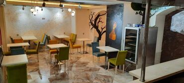 Restoran, kafelər: Nəsimi rayonu,28 may metrosunun yaxınlığında, 4 otağlı 200 kv.m sahəsi — 4