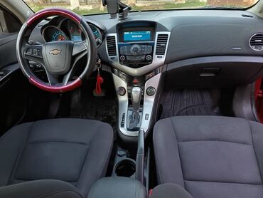 masin ucun uzlukler: Chevrolet Cruze: 1.6 л | 2012 г. 398000 км Седан