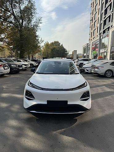 mitsubishi eclipse cross: Changan Qiyuan Q05: 2026 г. — 1