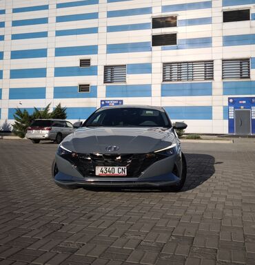 Hyundai: Hyundai Elantra: 2022 г., 2 л, Бензин, Седан