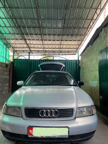 ауди 100 бак: Audi A4: 1997 г., 1.8 л, Автомат, Бензин, Универсал