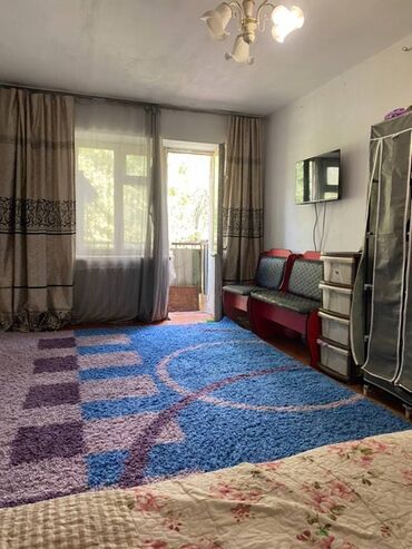 срочно сдаётся квартира маладая гвардия: 2 комнаты, 42 м², Хрущевка, 3 этаж, Старый ремонт