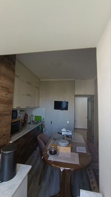 снять квартиру в токмаке запорожская область: 2 комнаты, 52 м², Индивидуалка, 4 этаж, Косметический ремонт