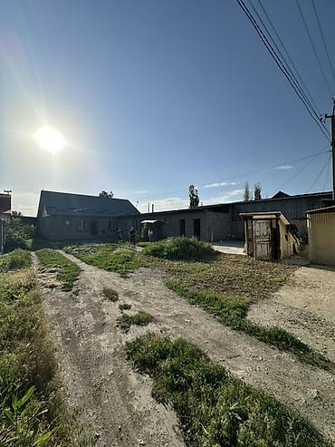 Продаётся участок 12 соток на первой линии в районе МТФ-2 На участке lalafo.kg да Продаётся участок 12 соток на первой линии в районе МТФ-2 На участке