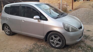 двигатель субару аутбек 2.5 купить в бишкеке: Honda Fit: 2001 г., 1.3 л, Вариатор, Бензин, Хетчбек