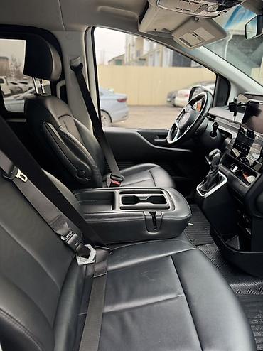 Hyundai: Hyundai Staria: 2022 г., 2.2 л, Автомат, Дизель, Минивэн — 11