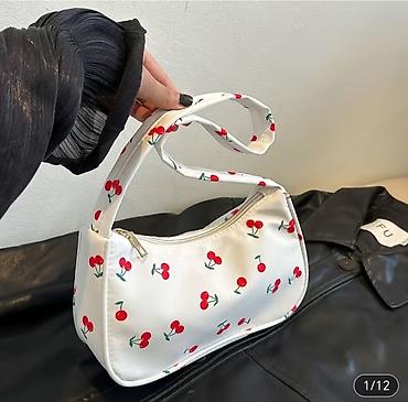 tote bag: Qadin çiyin çantası – büzgülü qulplu, mini baguette model - Dizayn — 3