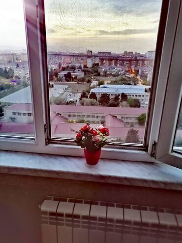 Uzunmüddətli kirayə mənzillər: 10-cu mkr-n, 2 otaq, 55 kv 16/13 mırtıbə, tam əşyalı mənzil kirayə — 6