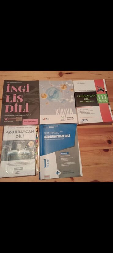 Kitablar, jurnallar, CD, DVD: Abituriyentler üçün buraxılış hazirliq vesaitleri ingilis dili-8 azn