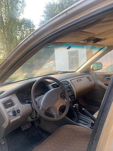 вмятина: Honda Accord: 2000 г., 2.3 л, Автомат, Бензин, Седан — 8