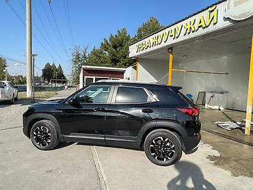 бюджетные авто: Chevrolet Trailblazer: 2022 г., 1.3 л, Автомат, Бензин, Кроссовер — 7