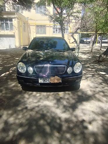 mercedes e220 cdi: Mercedes-Benz E 220: 2.2 l | 2002 il Sedan — 2