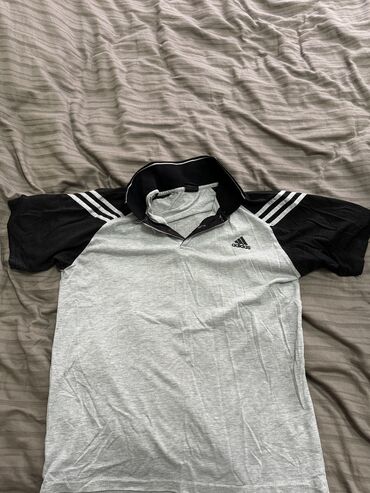 Мужская одежда: Футболка Adidas, S (EU 36), M (EU 38), цвет - Серый
