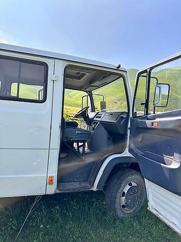 Транспорт: Mercedes-Benz Vario 815D — бортовой грузовик с двойной кабиной и — 5