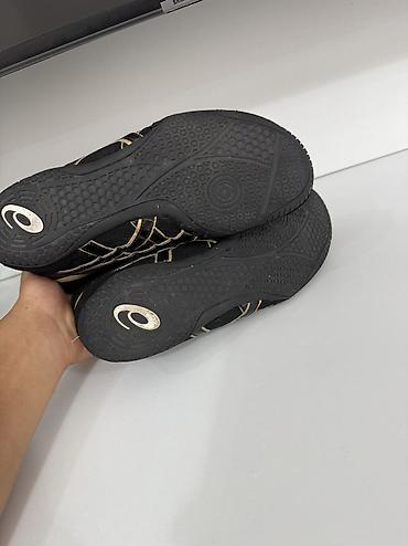 борцовк: Борцовки asics TIGER Носил пол года, нигде не порвано подошва целая — 4