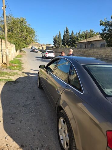 Audi: Audi A6: 2.4 l | 1998 il Sedan — 6