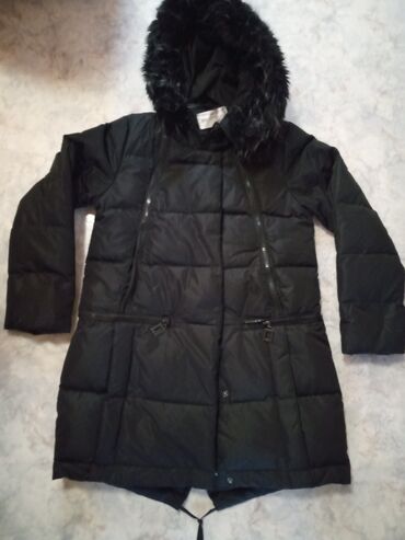 Зимняя теплаяудлиненная куртка на девочку 7-10 лет б/у в хорошем