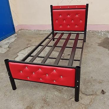 Çarpayılar: Metal karkaslı tək və ikimərtəbəli çarpayılar. Modeldə möhkəm dəmir — 2