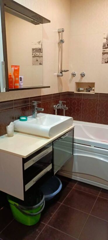 Uzunmüddətli kirayə mənzillər: Xətai rayonu, 8-noyabr prospekti, Gənclik parka yaxın, 4-mərtəbəli -da lalafo.az — 9 Uzunmüddətli kirayə mənzillər: Xətai rayonu, 8-noyabr prospekti, Gənclik parka yaxın, 4-mərtəbəli — 9