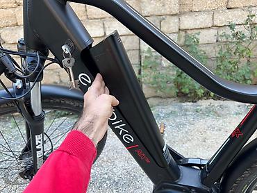 Elektrik velosipedlər: İşlənmiş Elektrik velosipedi 28", sürətlərin sayı: 10, 750 < Vt, Ünvandan götürmə — 11