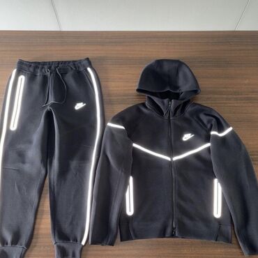 Спортивные костюмы: Мужской спортивный костюм, Все размеры, Nike, Новый, цвет - Черный, Бесплатная доставка